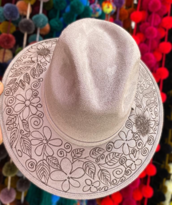 sombrero gamuza grabado