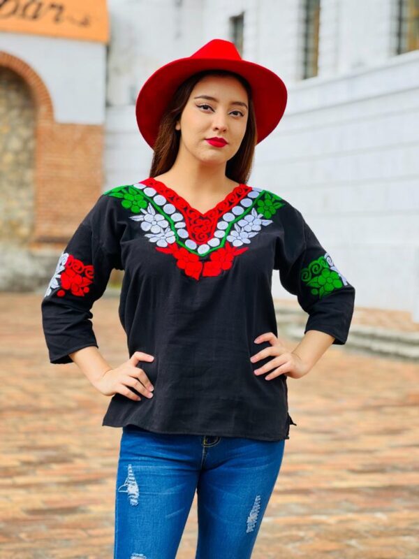 BLUSA TRICOLOR